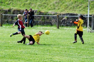 Antonin frappe et marque !