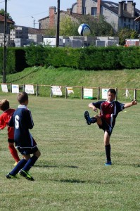 Maxime Fi. éclaire le jeu d'une chandelle lumineuse !